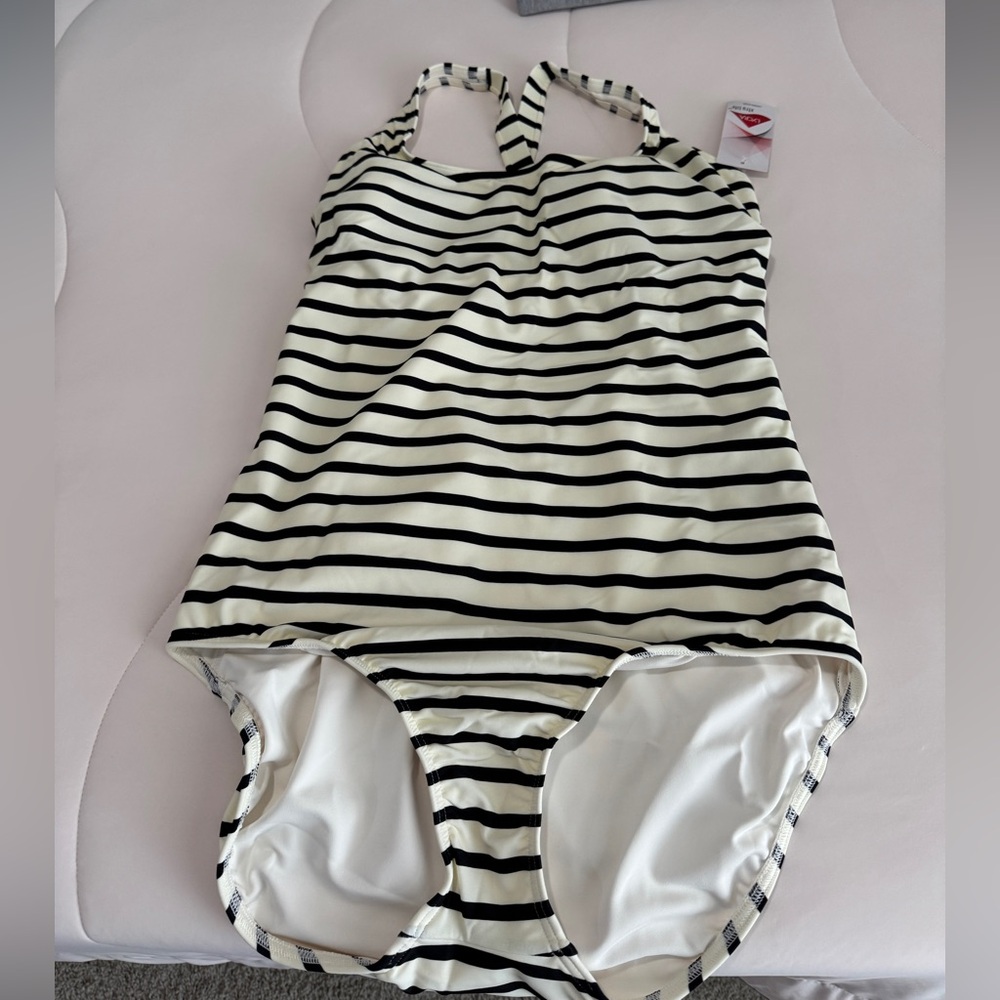 Lands end swimsuit 18 long torso